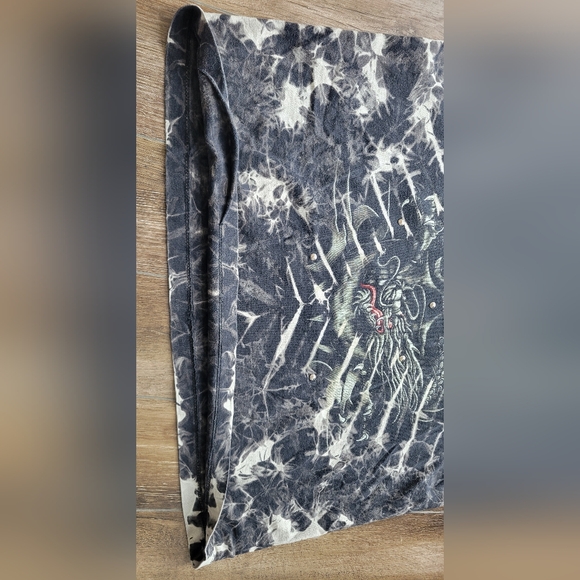 Studded dragon panther shirt - Picture 3 of 3